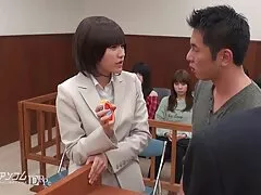 入れ墨の女の子と彼のメイド ボディ ビル 女子 av