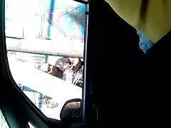 黒と白 女子 高生 av 無 修正